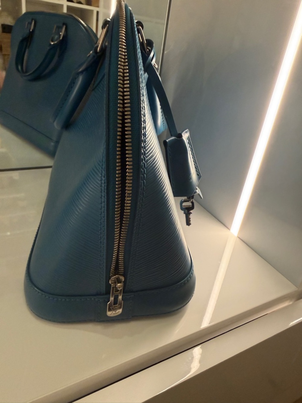 Louis Vuitton Alma Epi Leather PM Handbag - Picture 2 of 11